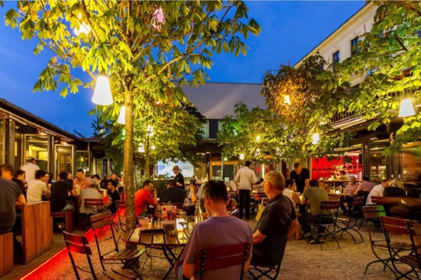Gastgarten Café Josef Linz EU