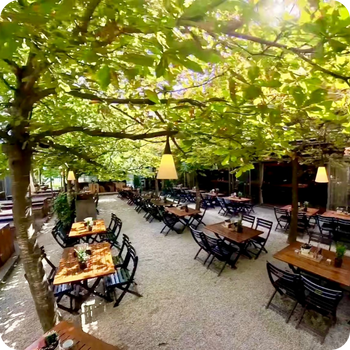 <b>Gastgarten</b><br><i>(Maximal 240 Personen)</i>